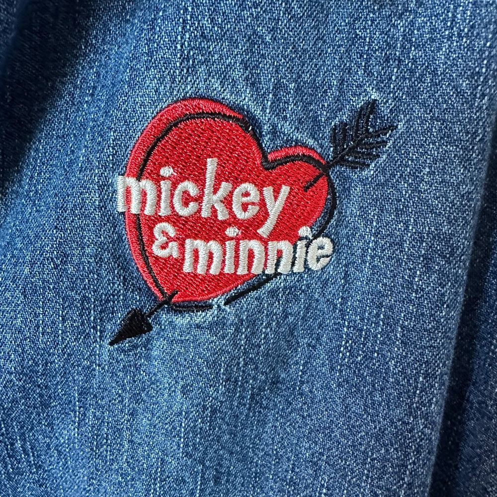 Vintage Disney Denim Valentines Mickey & Minnie shirt - Picture 3 of 4